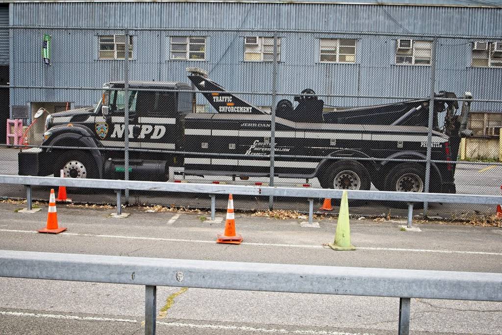 NYPD Tow Pound | 408 12th Ave, New York, NY 10018, USA | Phone: (212) 971-0770