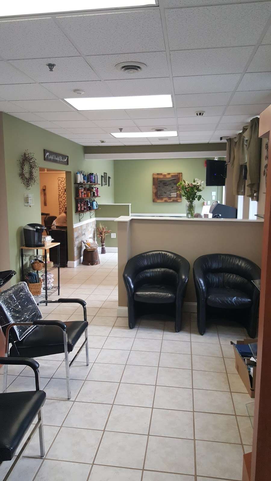 Ignacios Hair Care | 145 Broadway Rd, Dracut, MA 01826, USA | Phone: (978) 458-0003