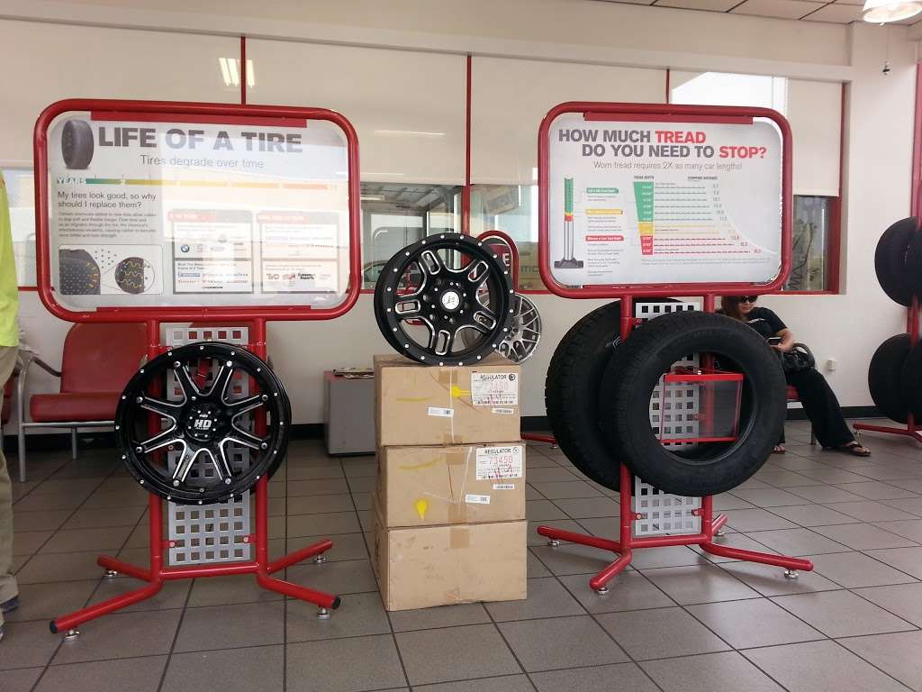 Discount Tire | 1709 E Southern Ave, Tempe, AZ 85282, USA | Phone: (480) 839-0487