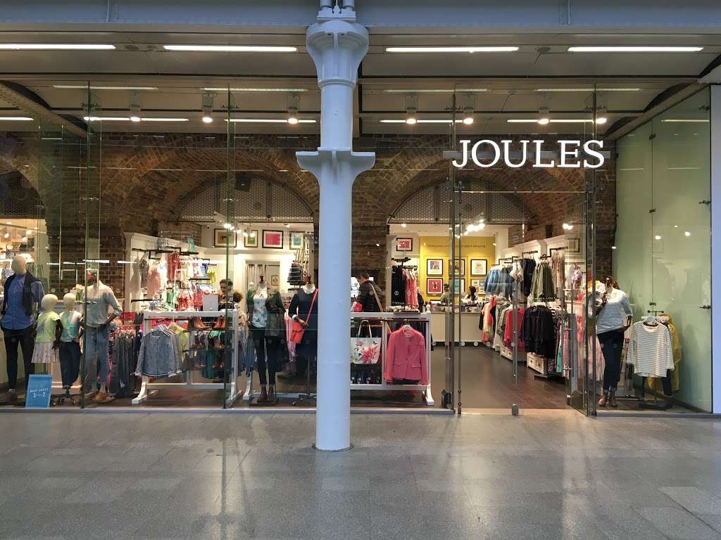 Joules | Unit 12, St Pancras International Station, Kings Cross, London N1C 4QL, UK | Phone: 020 3490 3908