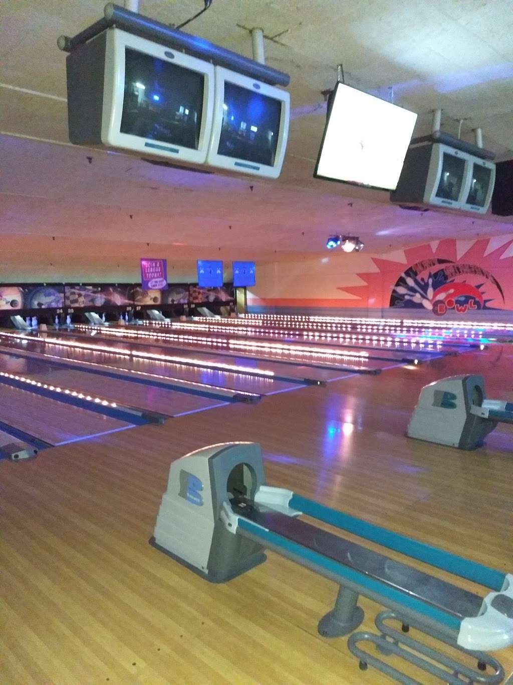 New North Arlington Bowl | 200 Schuyler Ave, North Arlington, NJ 07031, USA | Phone: (201) 998-9621