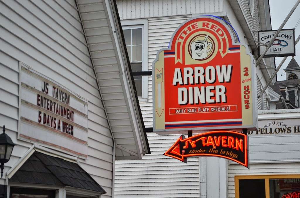 Js Tavern Under The Bridge | Downstairs, 63 Union Square, Milford, NH 03055, USA | Phone: (603) 554-1433