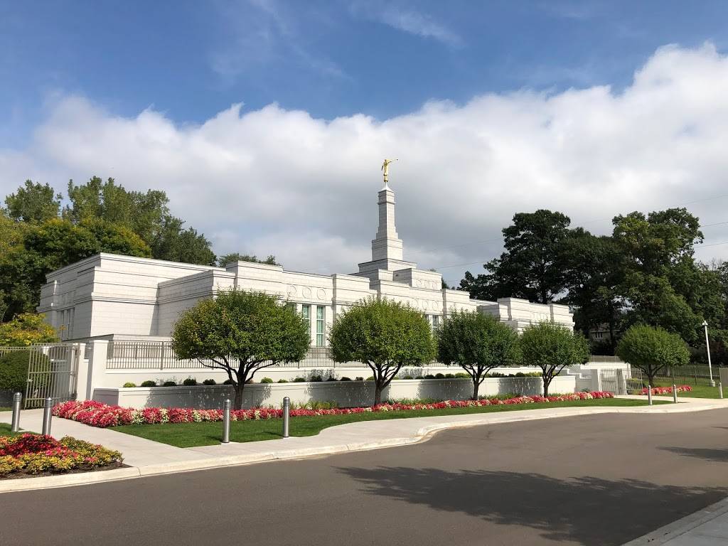 St. Paul Minnesota Temple | 2150 Hadley Ave N, Oakdale, MN 55128, USA | Phone: (651) 748-5910