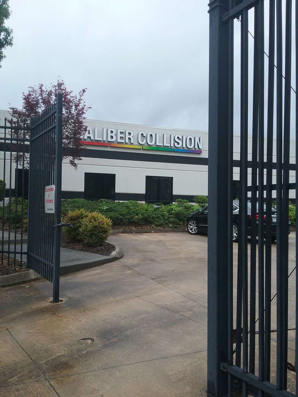 Caliber Collision | 115 S Dwelle St, Charlotte, NC 28208, USA | Phone: (704) 644-4911