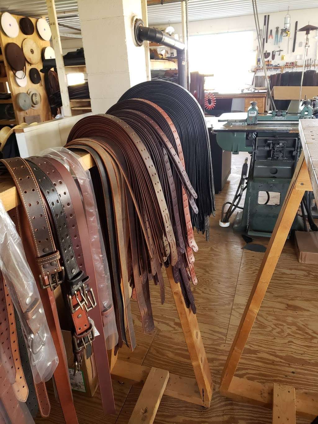 Forest Hill Leather Craft | 9762, 225 Forest Hill Rd, Bird in Hand, PA 17505, USA | Phone: (717) 656-8758