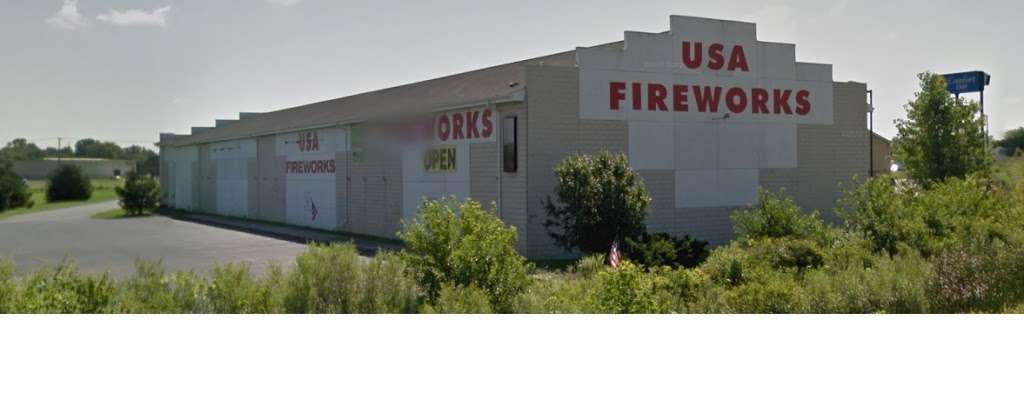 USA Fireworks Lebanon Indiana | 302 Sam Ralston Rd, Lebanon, IN 46052, USA | Phone: (317) 546-8521