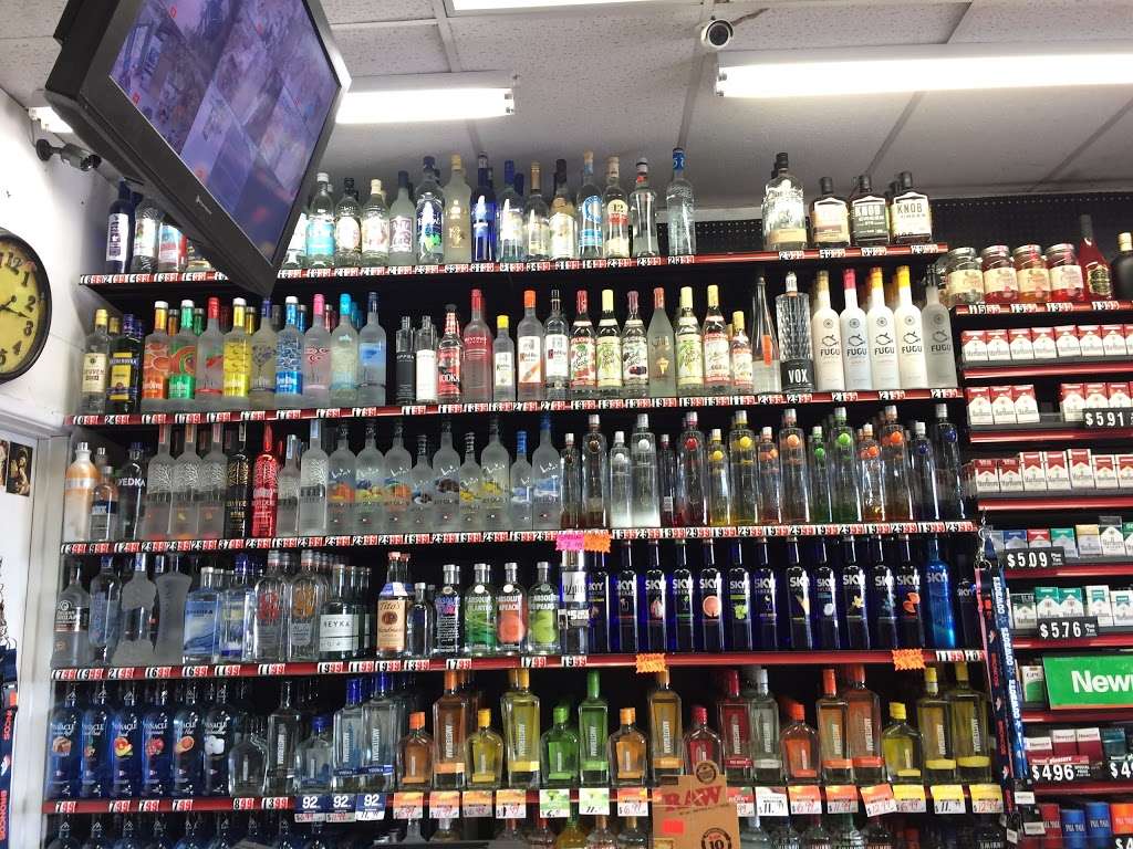 Bowmans Market Liquor | 1008 Palm Ave, Imperial Beach, CA 91932, USA | Phone: (619) 424-3723