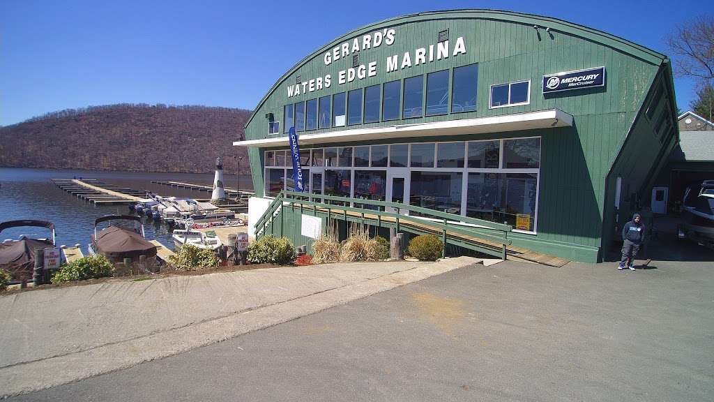 Gerards Waters Edge Marina | 120 Old Town Park Rd, New Milford, CT 06776, USA | Phone: (860) 350-2628