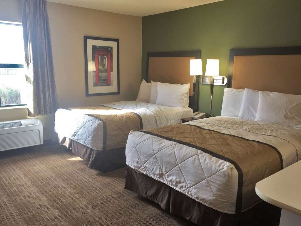 Extended Stay America - Kansas City - Airport - Plaza Circle | 11712 NW Plaza Cir, Kansas City, MO 64153, USA | Phone: (816) 270-7829