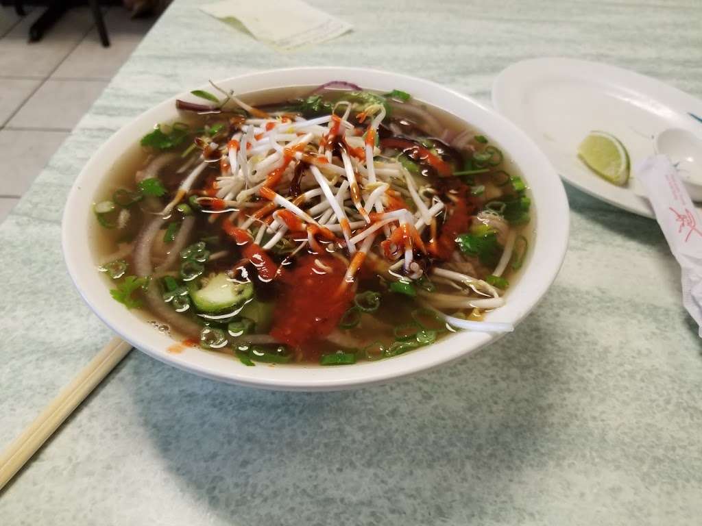 Pho Saigon | 2553 Gessner Rd, Houston, TX 77080, USA | Phone: (713) 329-9242