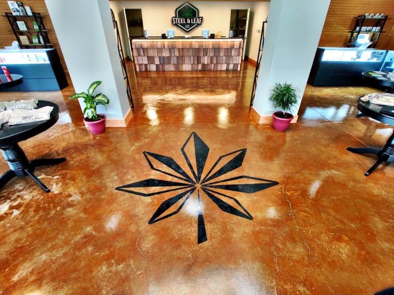 Steel & Leaf LLC - Hemp & CBD Dispensary | 125 E Market St, Jeffersonville, IN 47130, USA | Phone: (812) 913-4380