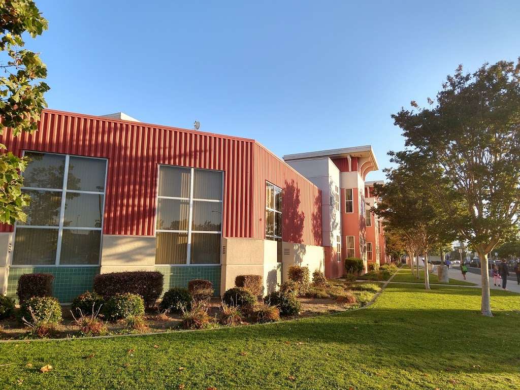 Delaine Eastin Elementary School | 34901 Eastin Dr, Union City, CA 94587, USA | Phone: (510) 475-9630