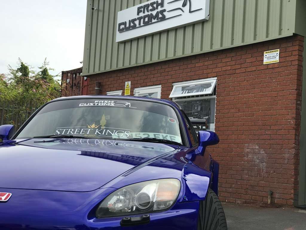 FRSH Customs | Q1, Northfleet Industrial Estate, Lower Rd, Northfleet DA11 9SN, UK | Phone: 020 3488 0612