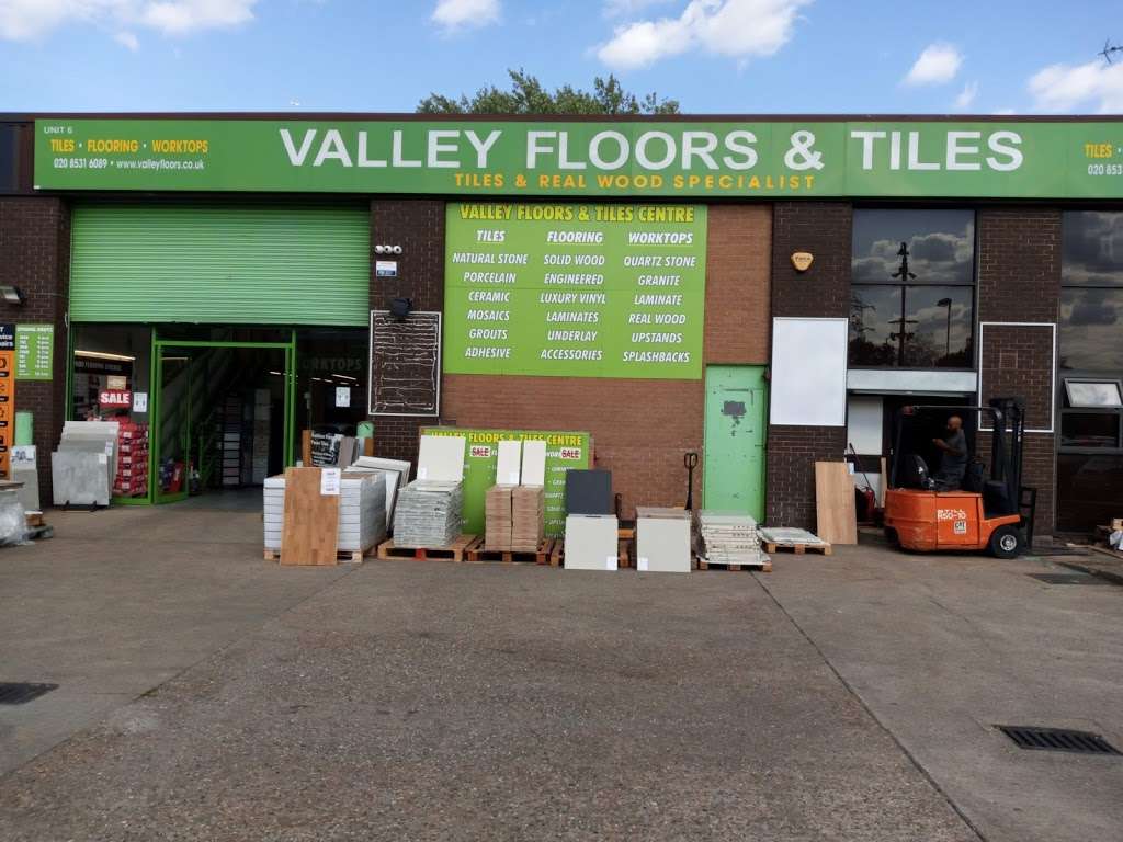 Valley Floors | Unit 6, Deacon Industrial Estate, Cabinet Way, London E4 8QF, UK | Phone: 020 8531 6089