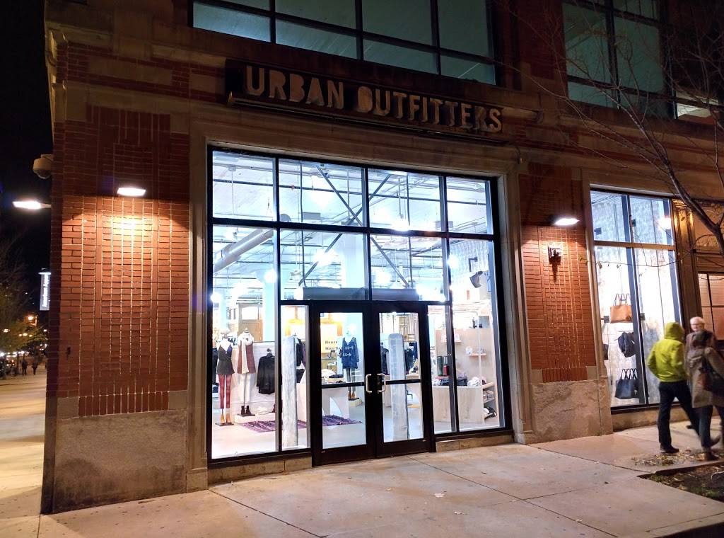 Urban Outfitters | 1937 E Kenilworth Pl, Milwaukee, WI 53202, USA | Phone: (414) 226-1498