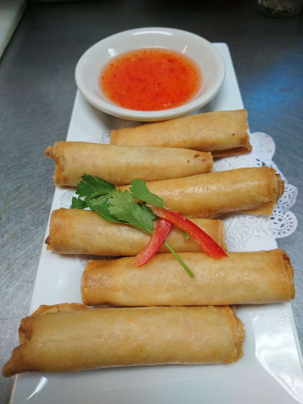 Siam Square Thai and Sushi Bar | 54 NW 167th St, Miami, FL 33169, USA | Phone: (305) 944-9697