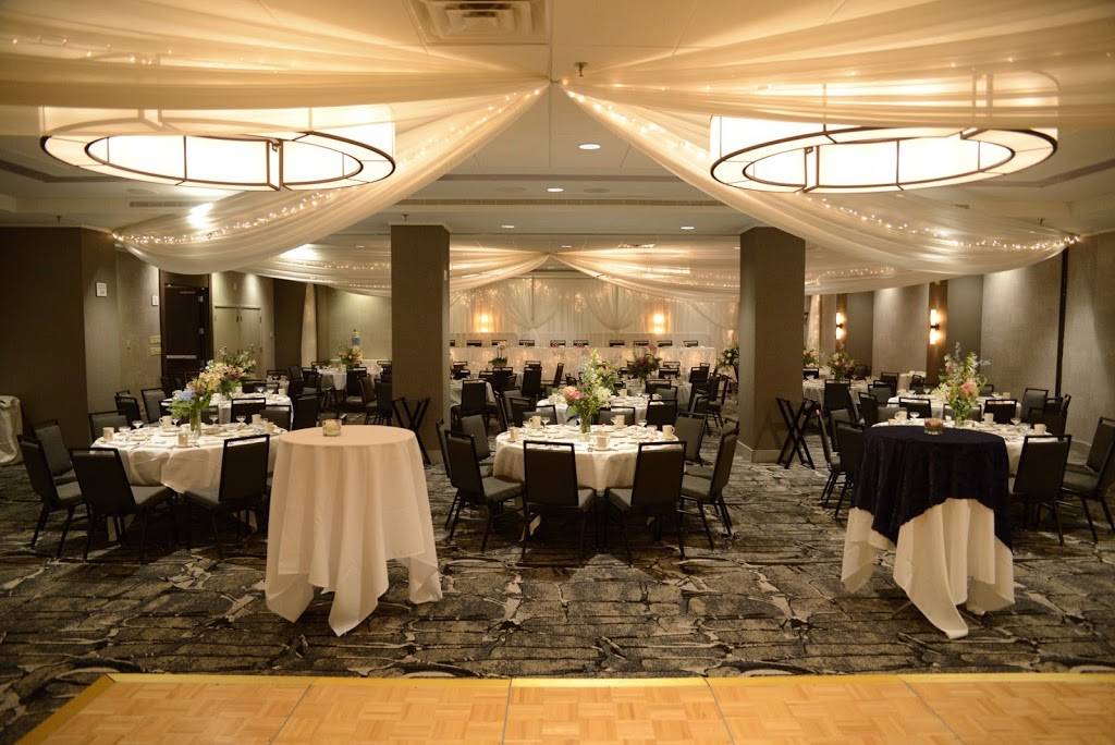 Weddings at Embassy Suites - Minneapolis Airport | 7901 34th Ave S, Bloomington, MN 55425, USA | Phone: (952) 960-5116