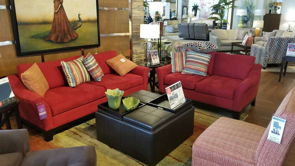 Rooms To Go Furniture Store | 10000 Katy Fwy Suite A, Houston, TX 77055, USA | Phone: (713) 465-1075