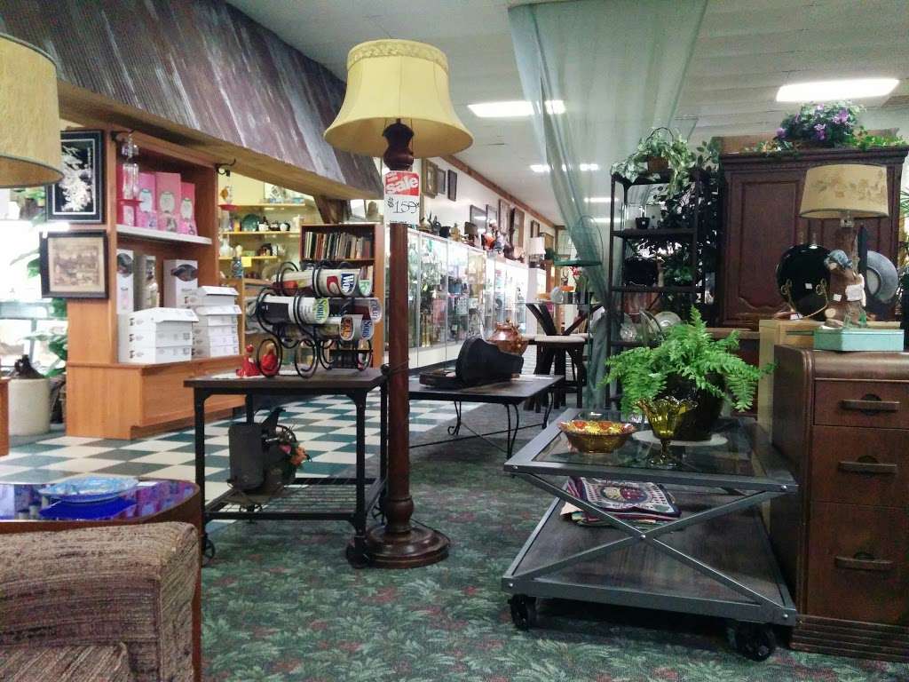 Treasure Mart Antique Mall | 116 W Alto Rd, Kokomo, IN 46902, USA | Phone: (765) 455-9855