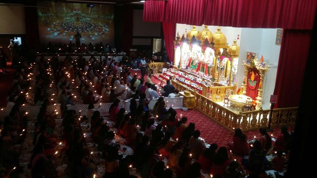 BAPS Shri Swaminarayan Mandir | 50 Stedman St, Lowell, MA 01851, USA | Phone: (978) 458-4444
