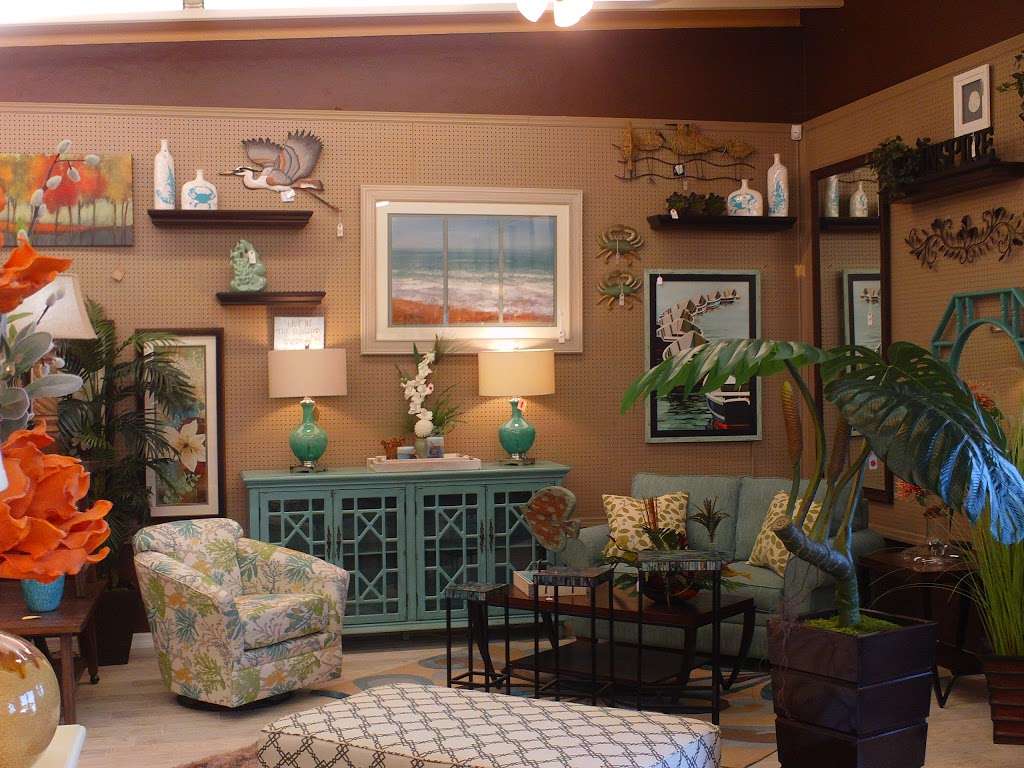 Accents Home Decor & Fine Furniture | 2712 N Cocoa Blvd, Cocoa, FL 32922, USA | Phone: (321) 632-5366