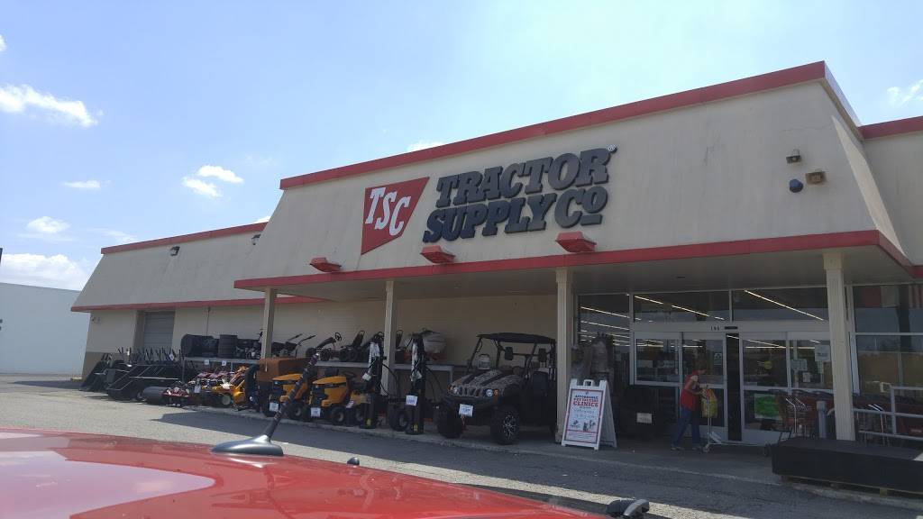 Tractor Supply Co. | 196 Westwood Village Dr, Clemmons, NC 27012, USA | Phone: (336) 766-6326