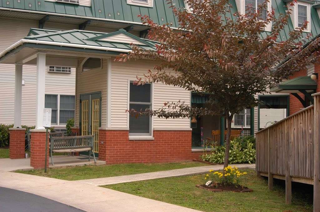 Tremont Station Apartments | 51 N Cres St, Tremont, PA 17981, USA | Phone: (570) 695-2298