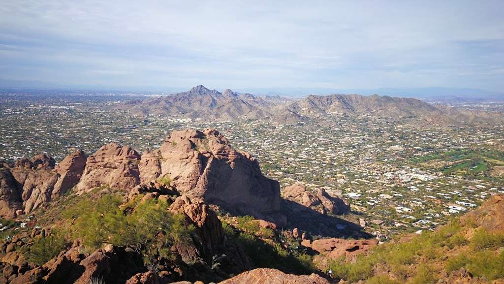 Camelback Mountain | 6131 Phoenix, Paradise Valley, AZ 85253, USA | Phone: (602) 534-5867