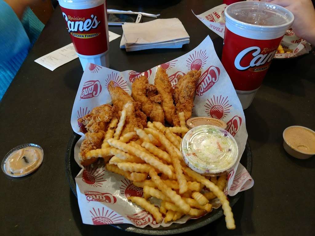 Raising Canes Chicken Fingers | 7135 S Rainbow Blvd, Las Vegas, NV 89118, USA | Phone: (702) 233-2263