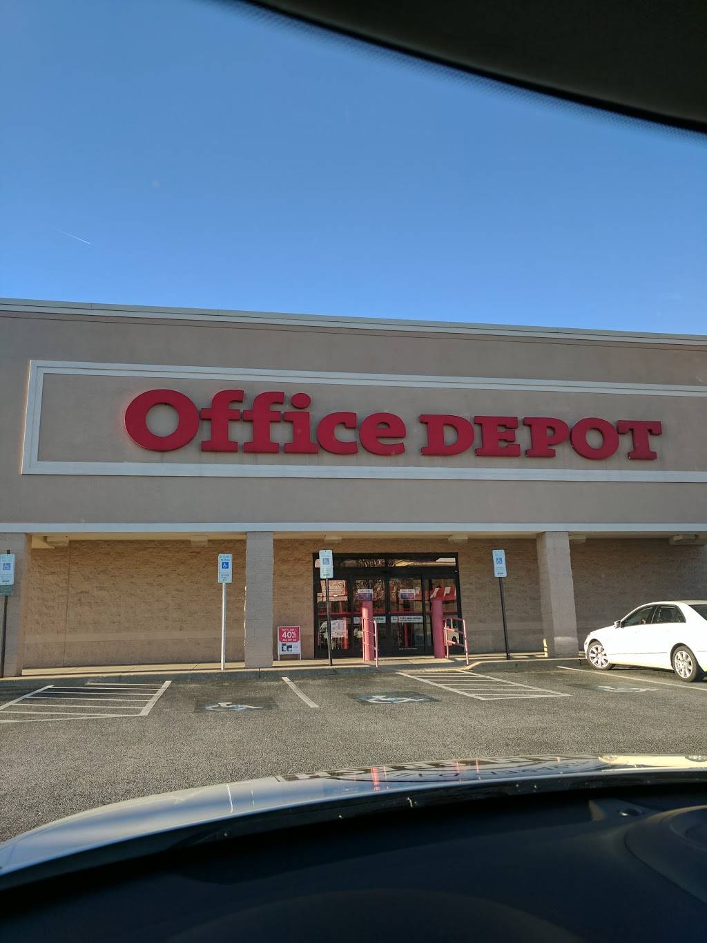 Office Depot | 2400 Battleground Ave, Greensboro, NC 27408, USA | Phone: (336) 288-0383