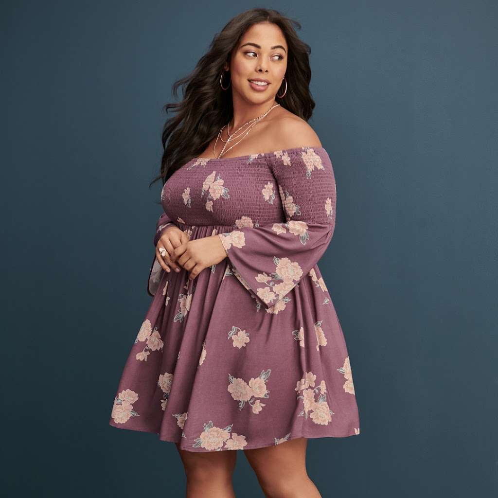 Torrid | 1233 W Avenue P Ste 929, Palmdale, CA 93551, USA | Phone: (661) 265-7600