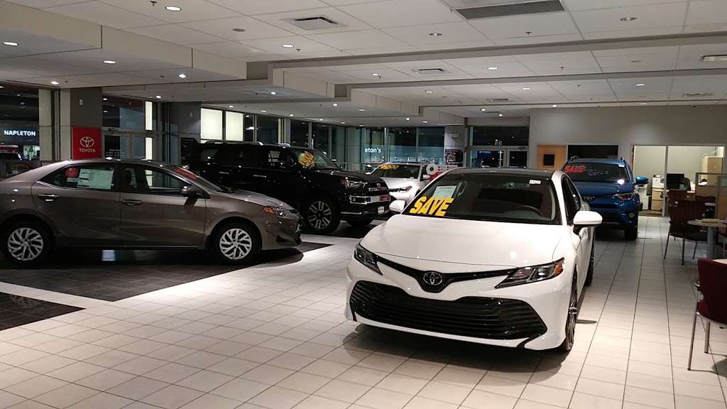 Advantage Toyota of River Oaks | 1970 River Oaks Dr, Calumet City, IL 60409, USA | Phone: (708) 862-0700