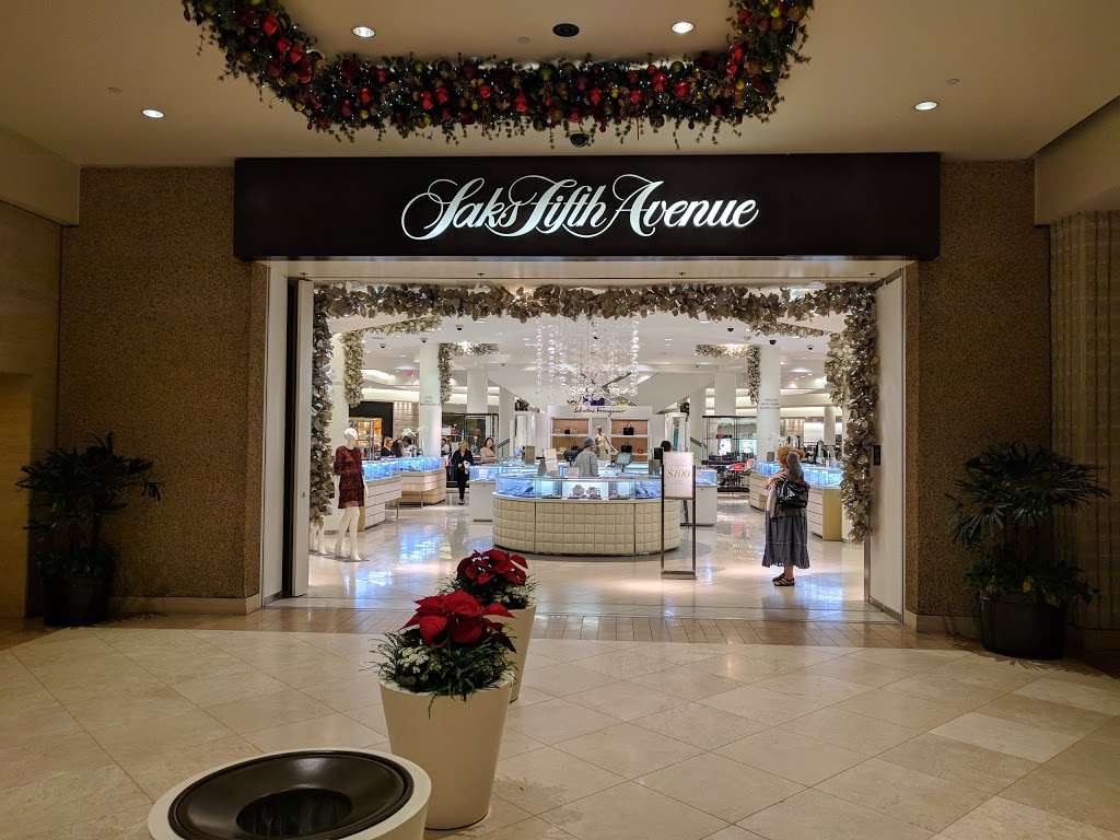 Saks Fifth Avenue | 3333 Bristol St, Costa Mesa, CA 92626, USA | Phone: (714) 540-3233