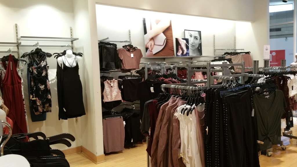 Charlotte Russe | 2150 Westminster Mall, Westminster, CA 92683, USA | Phone: (714) 373-0366