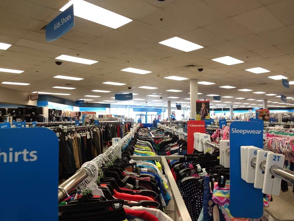 Ross Dress for Less | 1545 Sloat Blvd, San Francisco, CA 94132, USA | Phone: (415) 661-0481