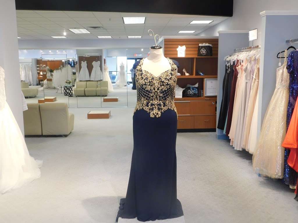 Aria Bridal and Formal | 2180 MacArthur Rd, Whitehall, PA 18052, USA | Phone: (610) 841-2995