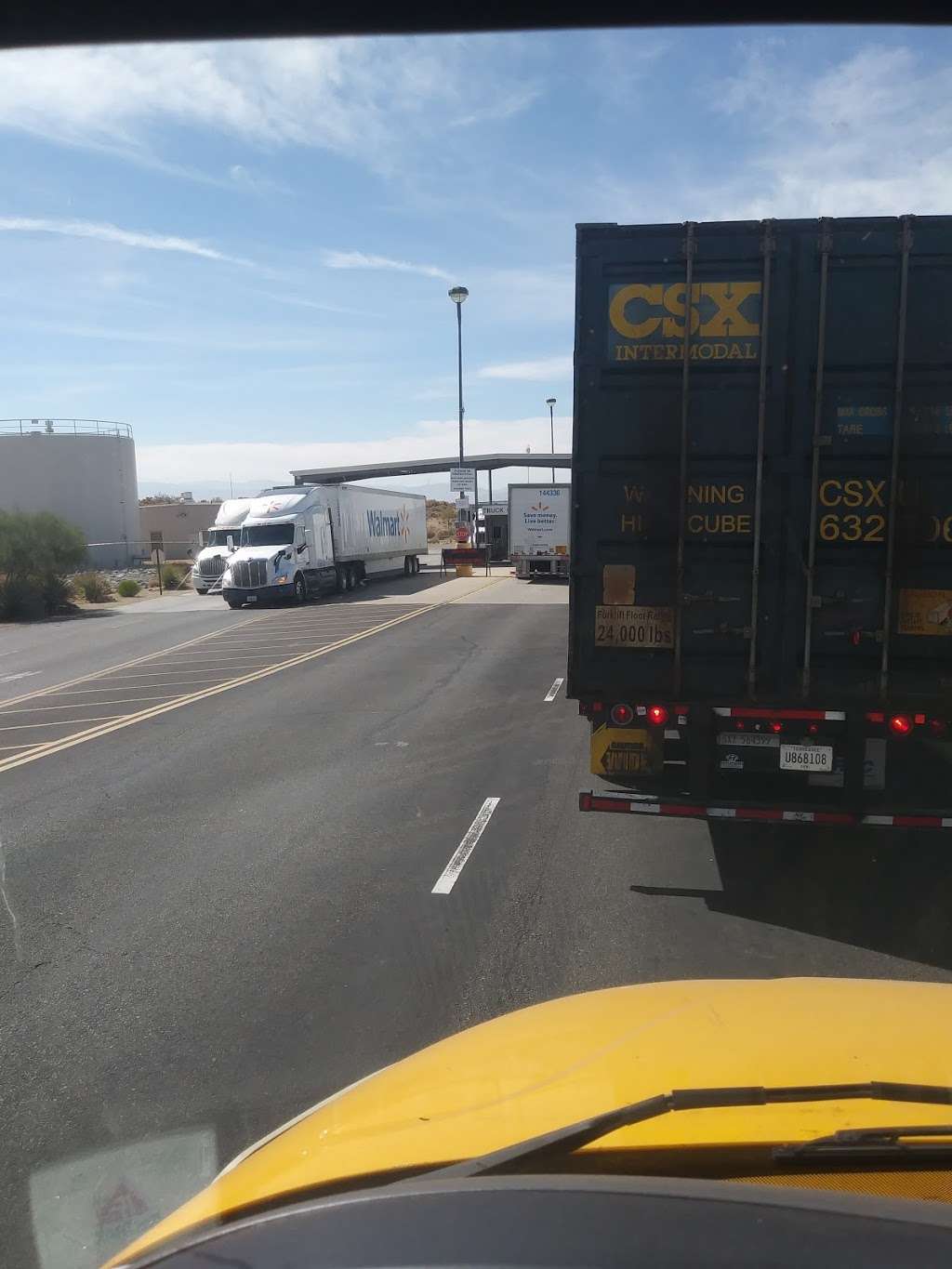 Walmart DC #7033 Truck Entry | 21539 Johnson Rd, Apple Valley, CA 92307, USA