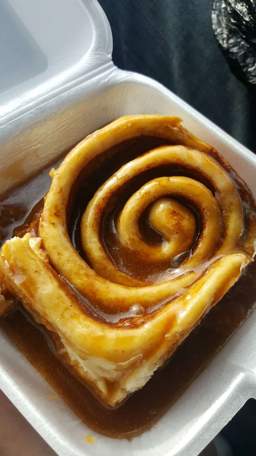 OoeyGooey Cinnamon Rolls and So Much More | 29 E Washington St, Nashville, IN 47448, USA | Phone: (239) 269-8361