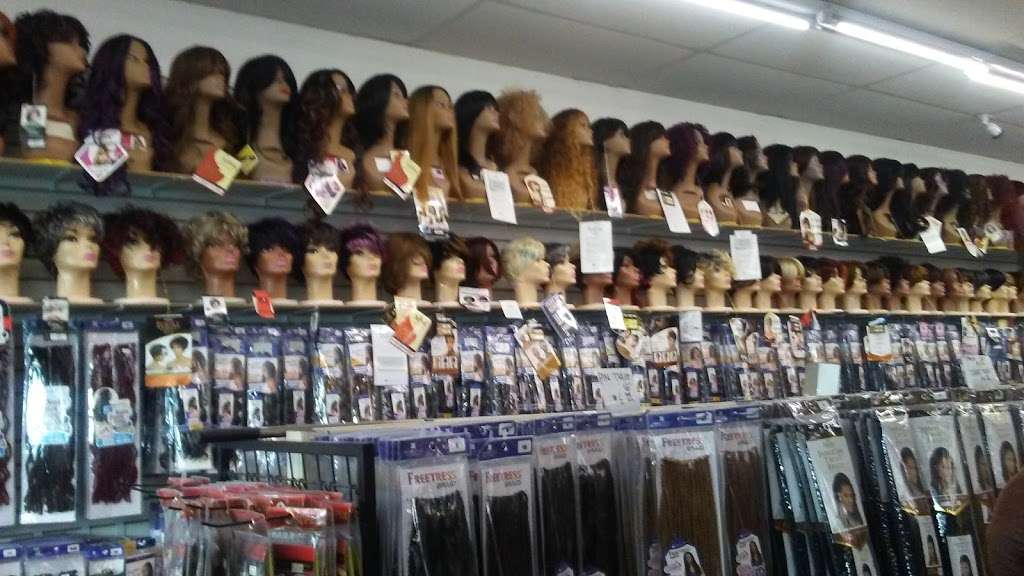 B & B Beauty Supply & Wigs | 12415 E Mississippi Ave #104, Aurora, CO 80012, USA | Phone: (303) 577-0144