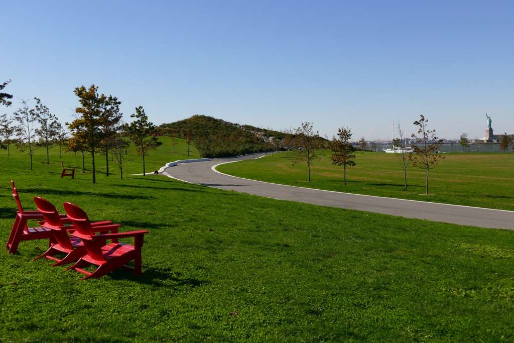 Governors Island Outlook Hill | 946-950 Craig Rd N, New York, NY 10004, USA | Phone: (212) 830-7700