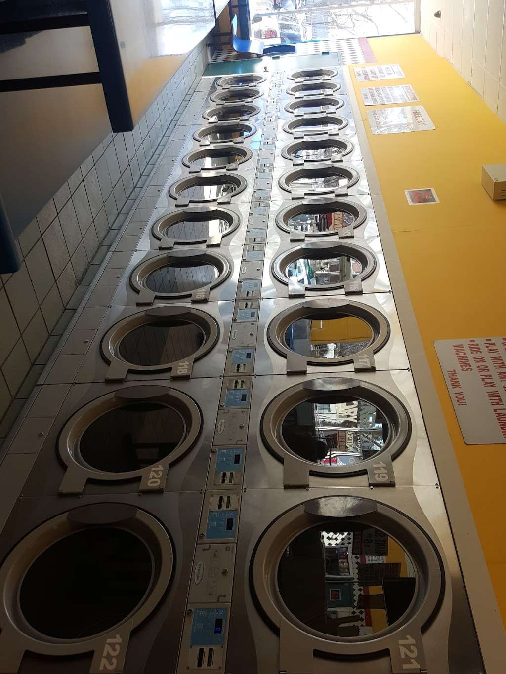 Top Laundromat | 6258 N Broad St, Philadelphia, PA 19141, USA | Phone: (267) 331-6201