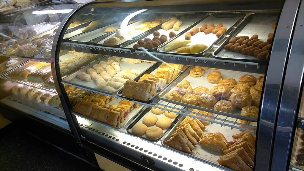 Ampy Bakery | 4665 NW 199th St, Miami Gardens, FL 33055, USA | Phone: (305) 624-0549