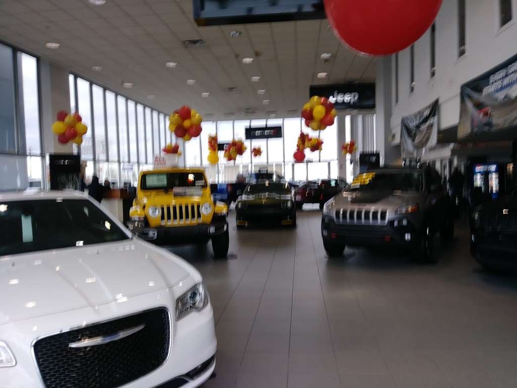 Family Chrysler Dodge Jeep Ram | 6735 Essington Ave, Philadelphia, PA 19153, USA | Phone: (215) 492-8600