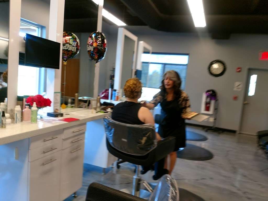 Bella Viaggio Salons & Spas | 183 Rockingham Rd, Windham, NH 03087, USA | Phone: (603) 898-9222