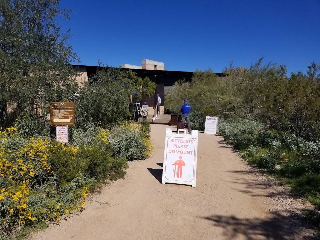 Lost Dog Wash Trailhead | 12601 N 124th St, Scottsdale, AZ 85259, USA