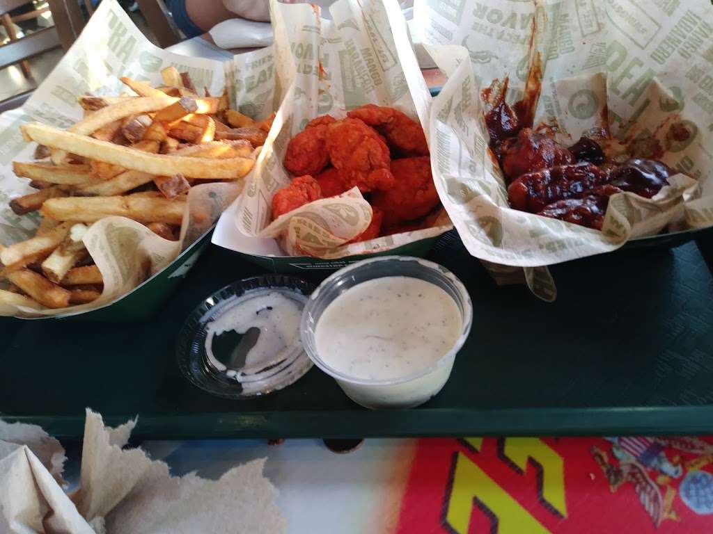 Wingstop | 4430 W North Ave, Chicago, IL 60639, USA | Phone: (773) 697-3633