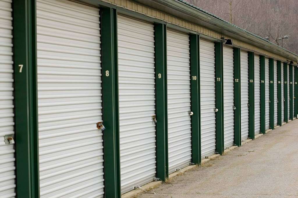 Lower Oxford Mini Storage | 1975 Baltimore Pike, Oxford, PA 19363, USA | Phone: (610) 932-7552