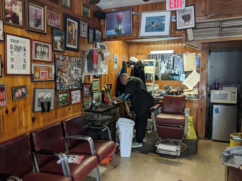 Church Street Barber Shop | 1905 Church St, Evanston, IL 60201, USA | Phone: (847) 328-9749
