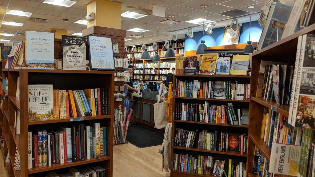 Belmont Books | 79 Leonard St, Belmont, MA 02478, USA | Phone: (617) 932-1496