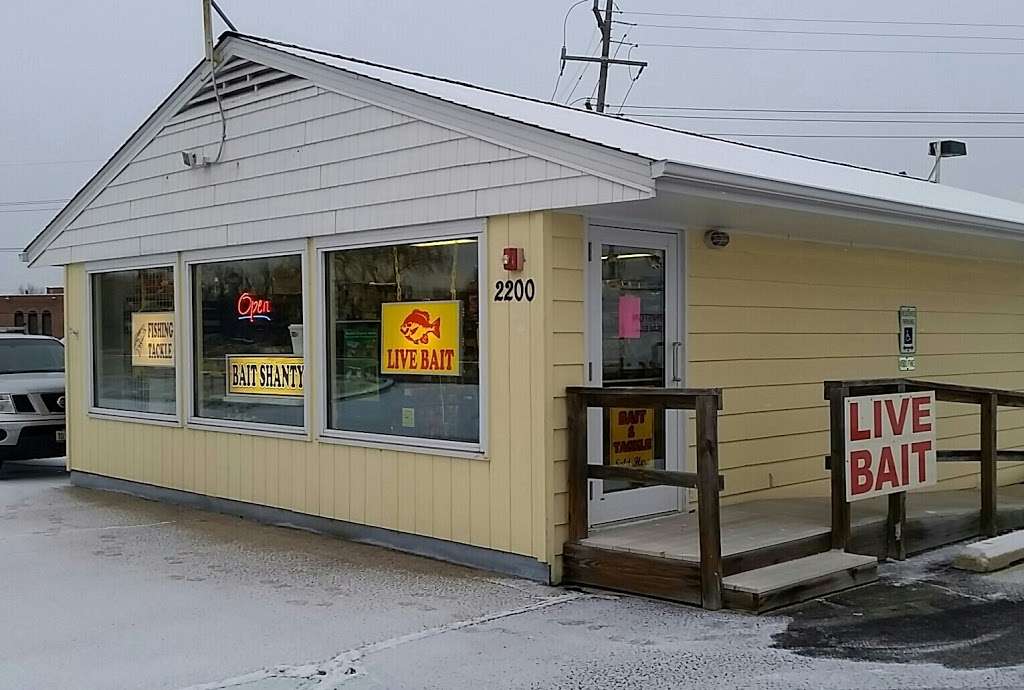 Bait Shanty | 9604, 2200 E Algonquin Rd, Algonquin, IL 60102, USA | Phone: (847) 532-0260